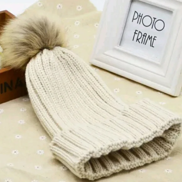 Cream Pom Pom Hat - Picture 2 of 3
